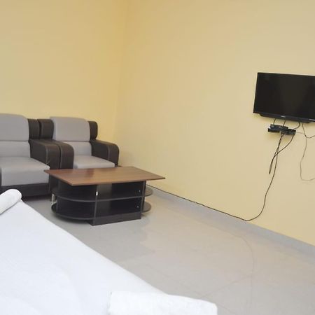 Moon View Homestay กูวาฮาติ ภายนอก รูปภาพ