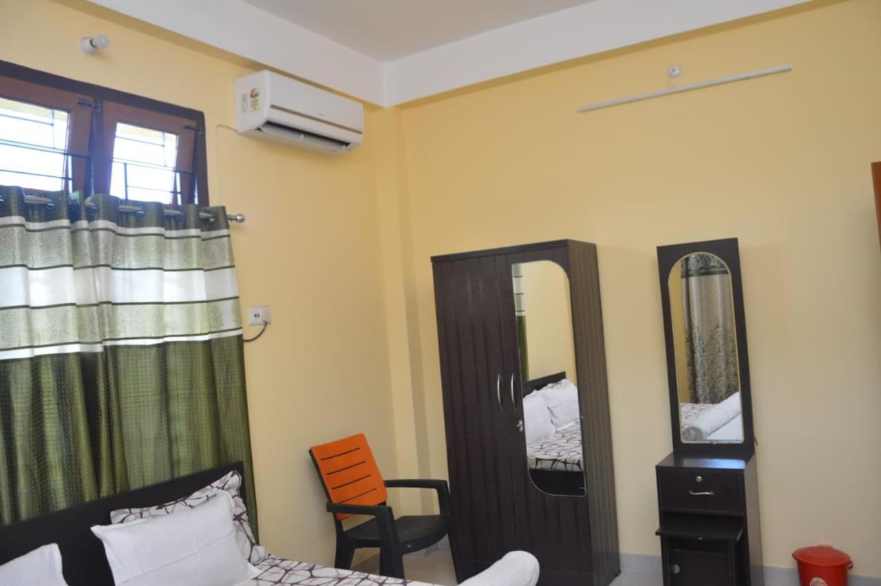Moon View Homestay กูวาฮาติ ภายนอก รูปภาพ